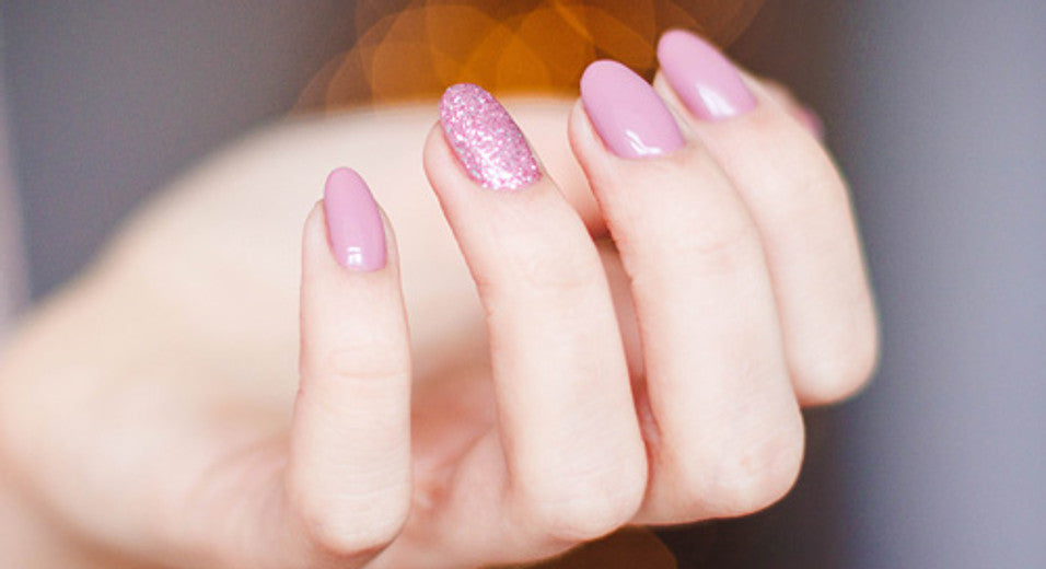 How Do You Apply Dip Powder For Nails?