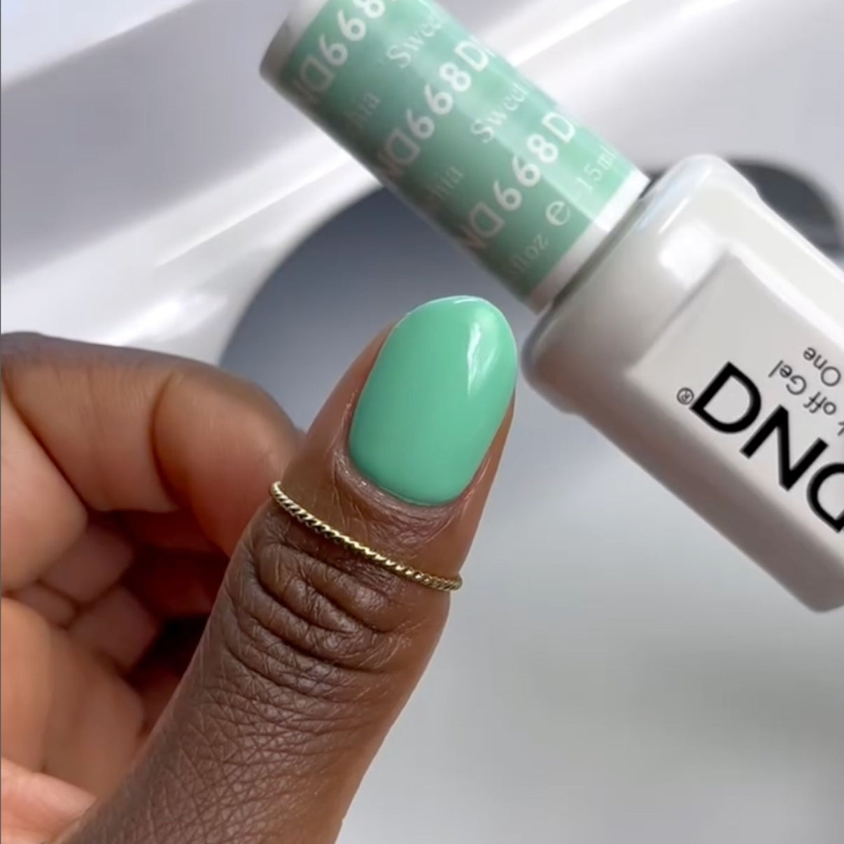 Duo Gel - 668 Sweet Pistachia