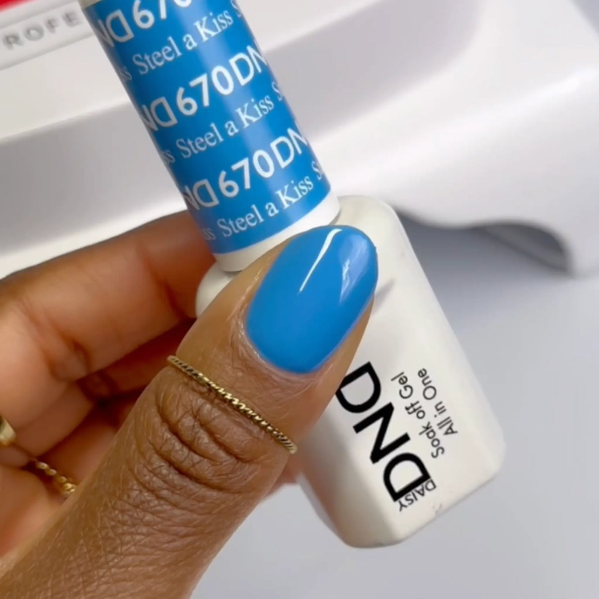 Duo Gel - 670 Steel A Kiss