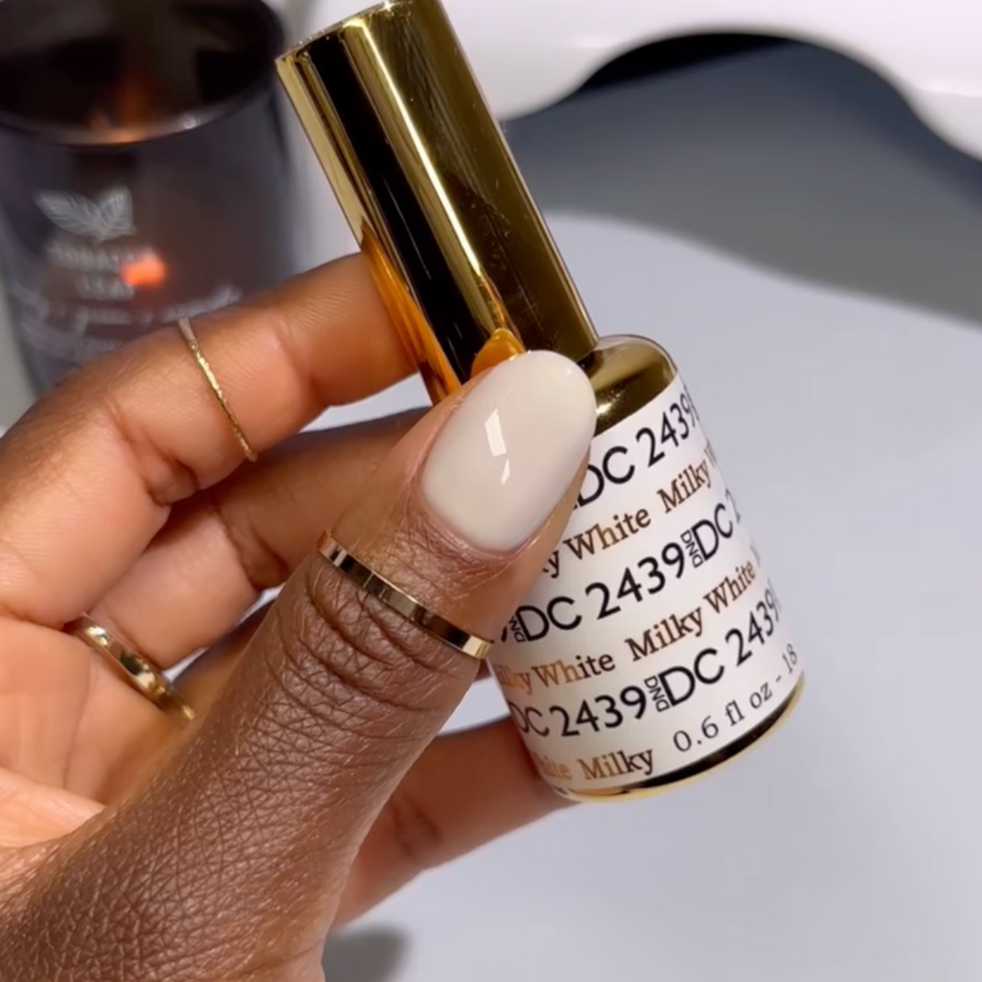 DND Duo Gel - DC2439 Milky White
