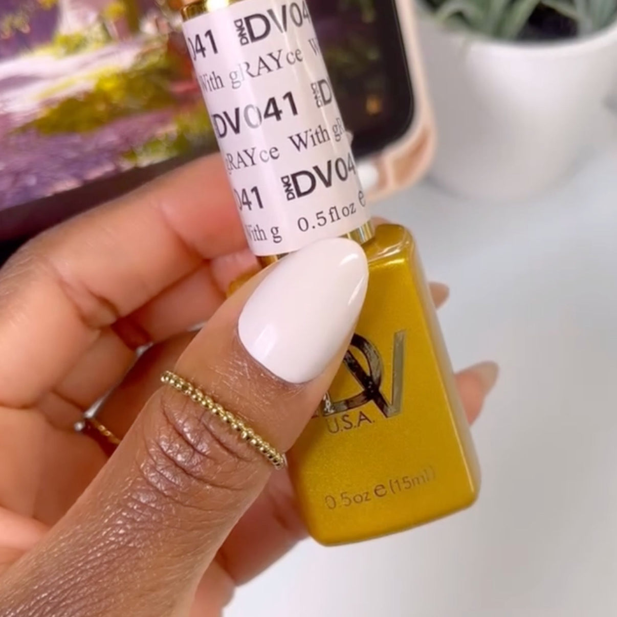 Duo Gel - DV041 With Grayce