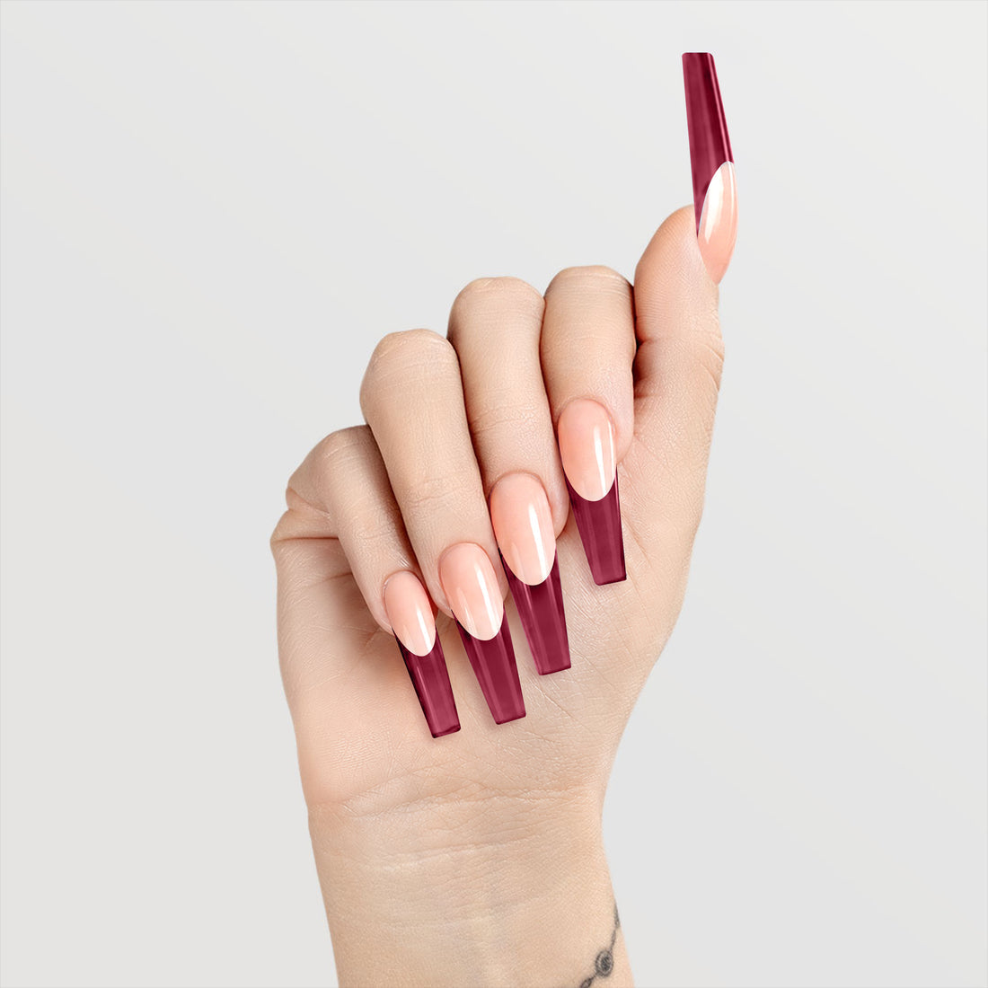 Chaun Legend Glaze Gel Polish bottle Cherry Fangs LGG01 Professional gel polish, 15 ml (0.5 fl oz), featured in the Glaze Collection